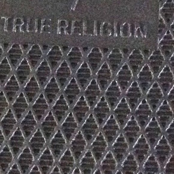 True Religion Dezi Slides - Picture 6 of 7